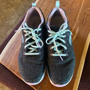 Skechers Arch Fit Comfy Wave Walking Shoes - Charcoal/Turquoise